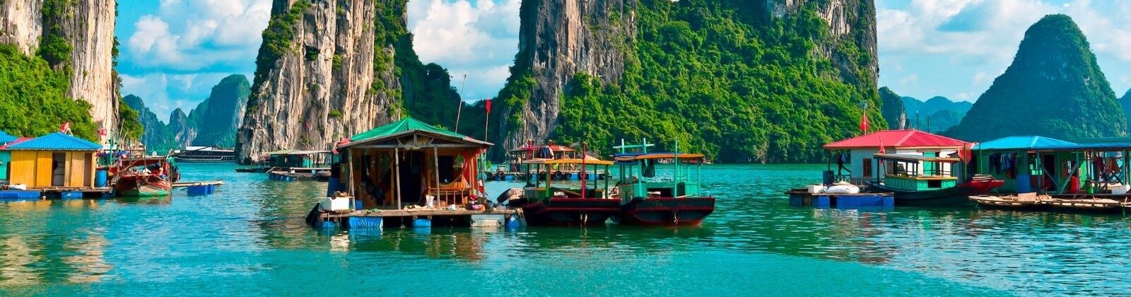 floating houses in vietnam